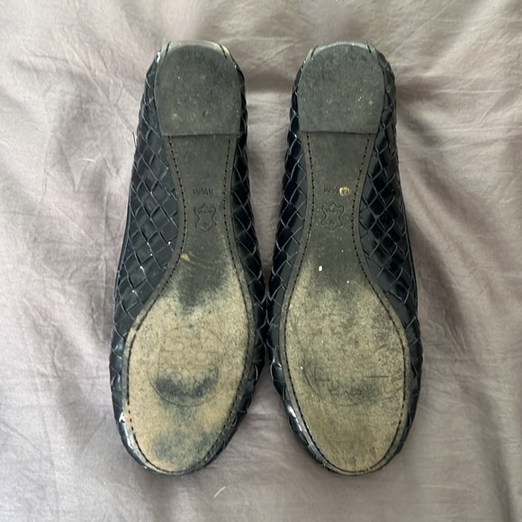 Tory Burch Woven Leather Flats - Picture 2 of 9